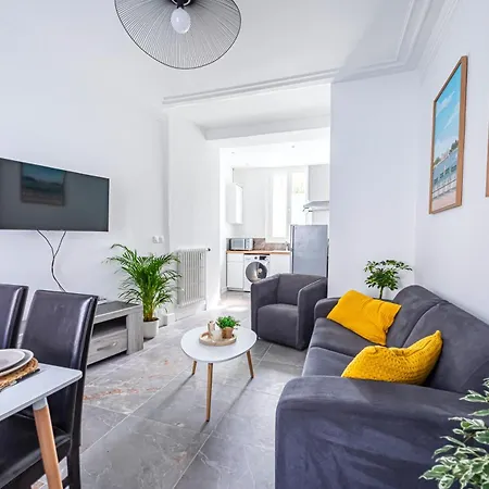 T2 48m2 Neuf, Centre Ville, 3min A Pied De La Gare Apartment Saint-Cyr-l'Ecole